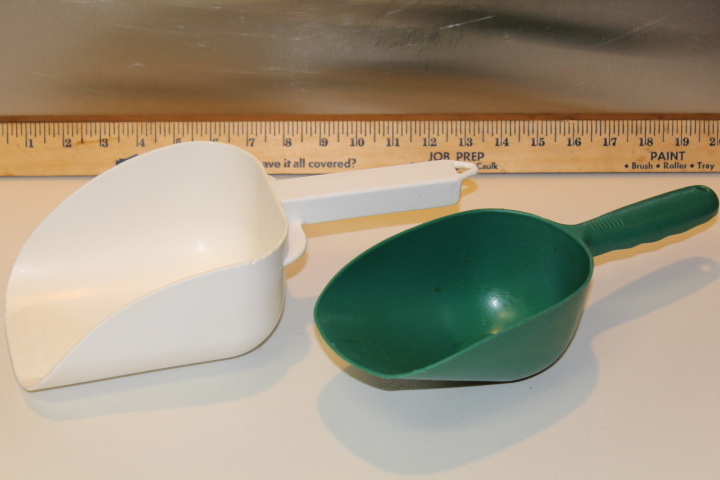 lot 52 image: Scoops