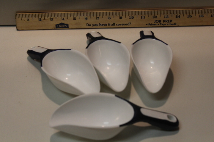 lot 53 image: Scoops