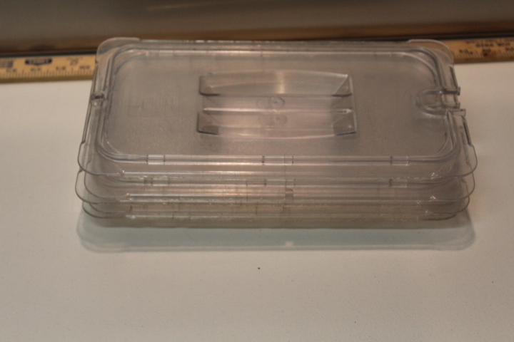 lot 62 image: 13 size lids