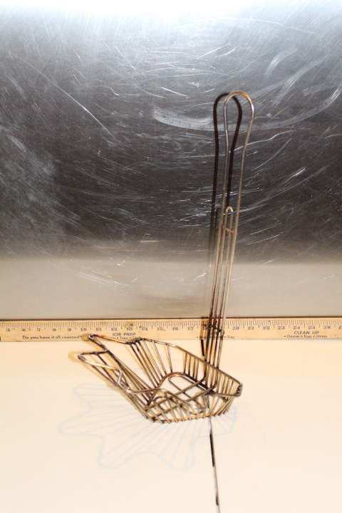 lot 81 image: Fryer Basket