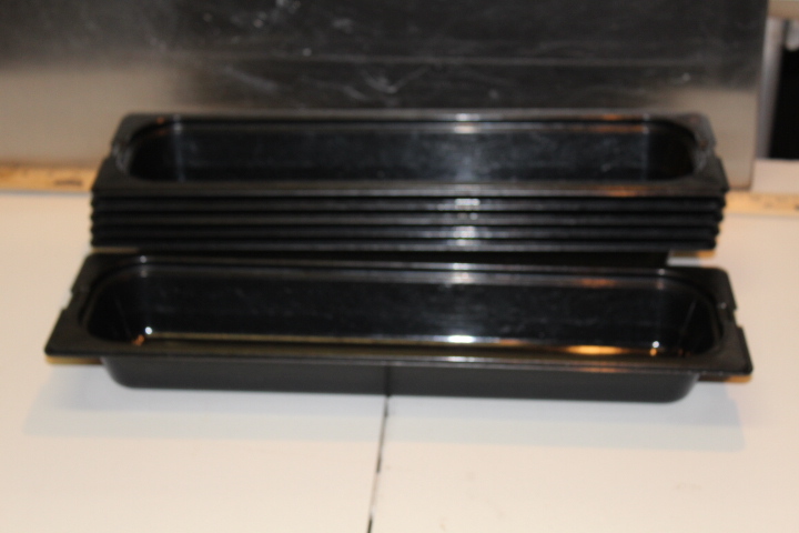 lot 88 image: Half size long pans