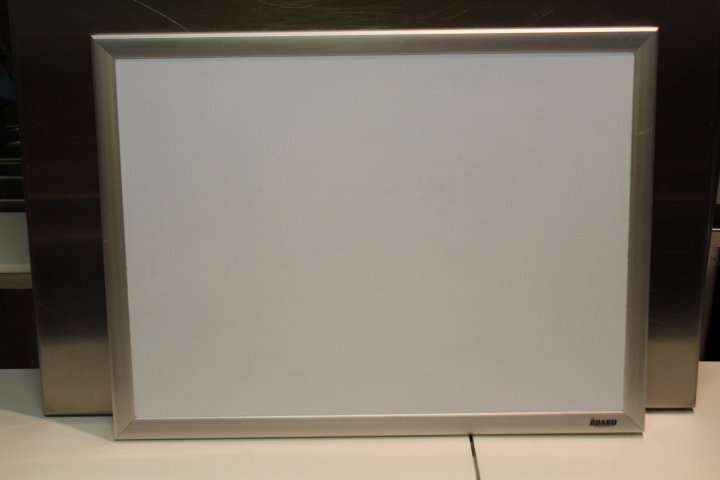 lot 29 image: Dry erase board