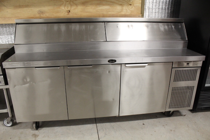 lot 12 image: Pizza Prep Station