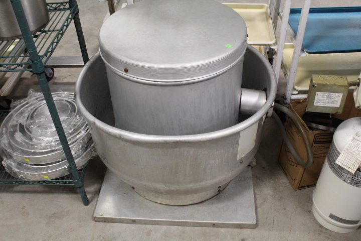 lot 28 image: Exhaust Fan