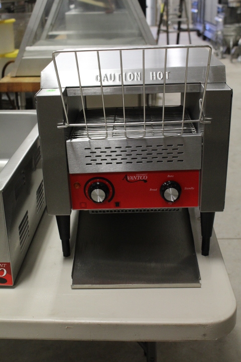 lot 34 image: NEW conveyor Toaster