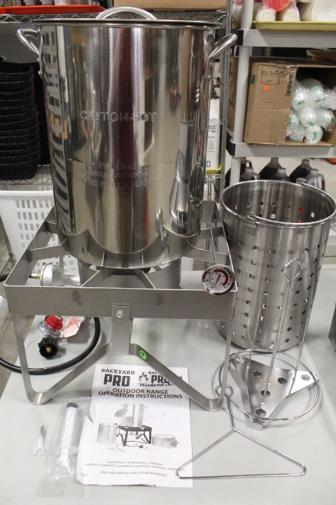lot 36 image: NEW Outdoor Fryer  Steamer
