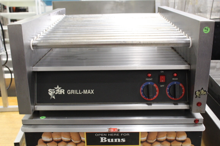 lot 46 image: Hot Dog Roller Grill