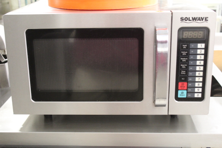 lot 52 image: Commercial Microwave