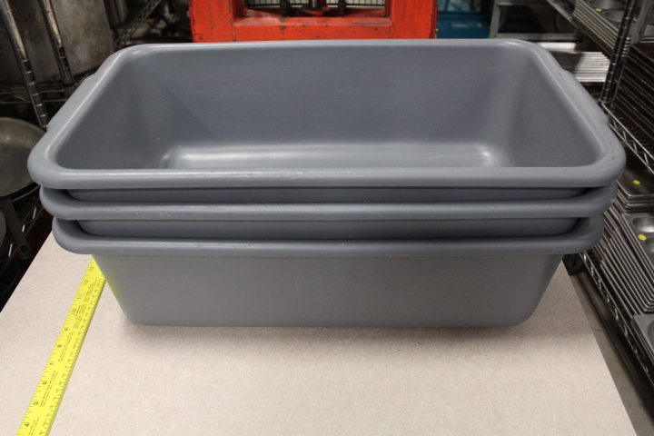 lot 100 image: Bus pans