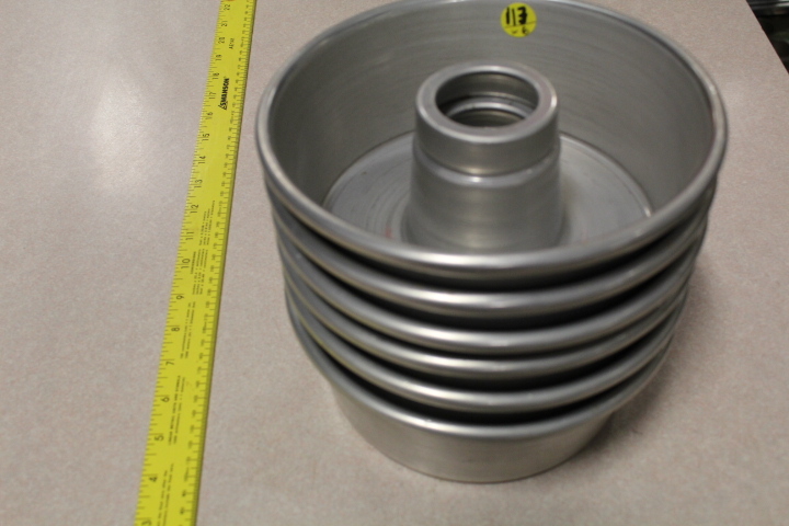 lot 113 image: Angle food cake pans