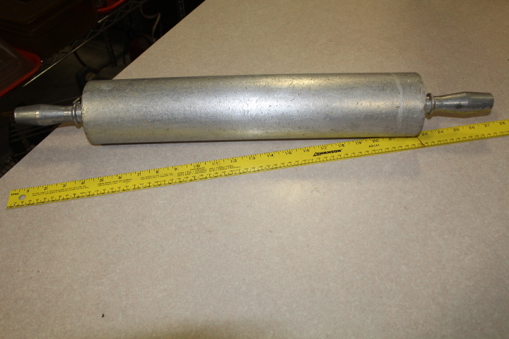 lot 122 image: Large Rolling Pin