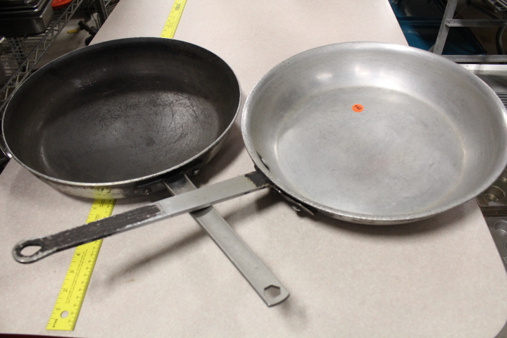 lot 161 image: Frying pans