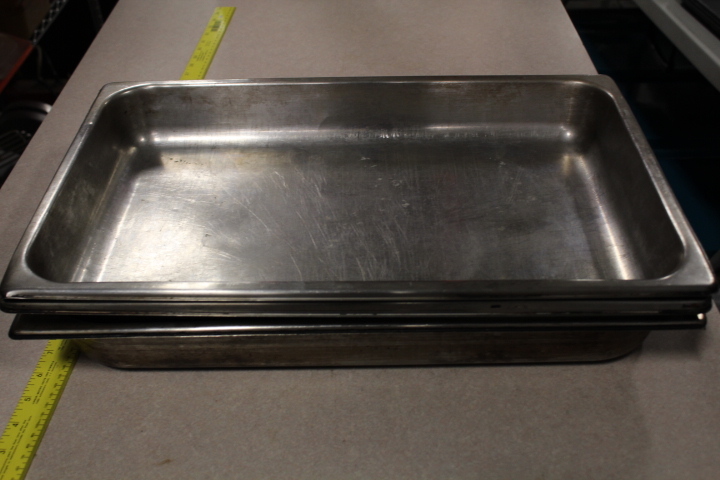 lot 178 image: Full size pans