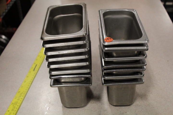 lot 196 image: 19 insert pans