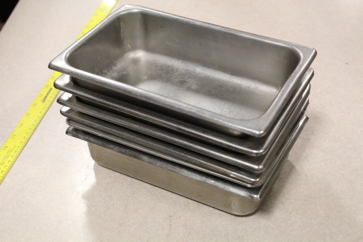 lot 197 image: 14 size insert pans