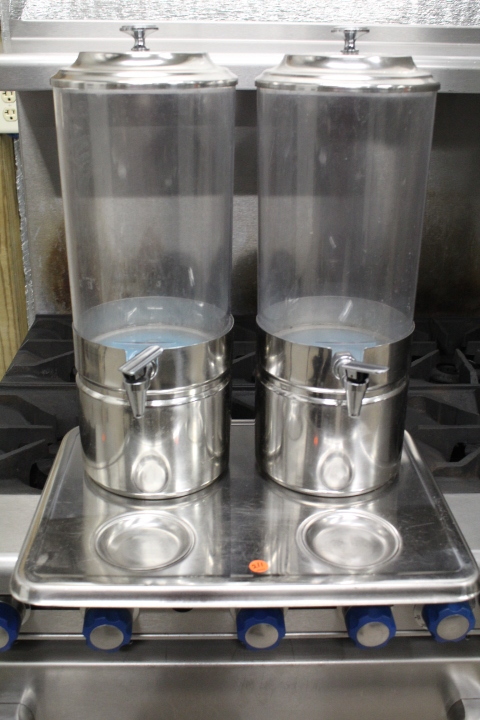 lot 211 image: Beverage Dispenser