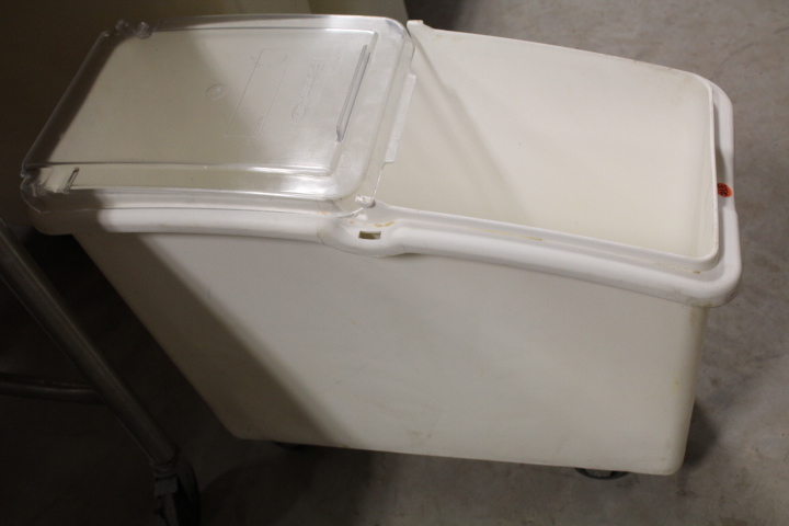 lot 215 image: Ingredient Bin