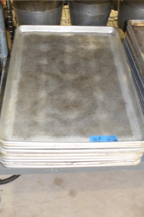 lot 218 image: Full size sheet pans