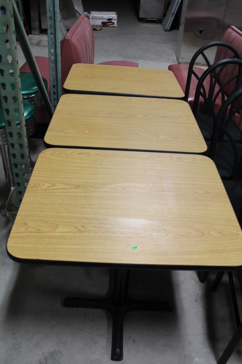lot 228 image: Tables