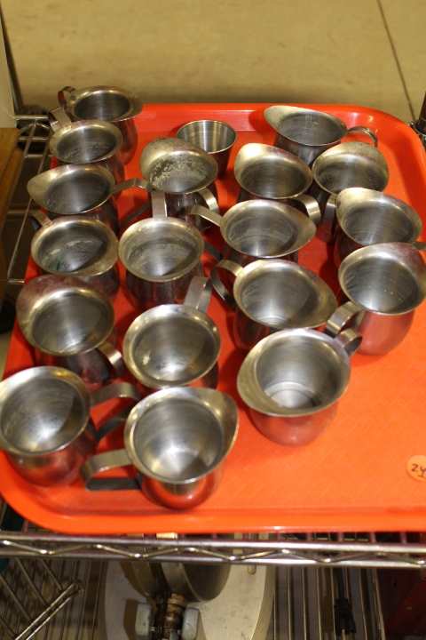 lot 244 image: Creamers