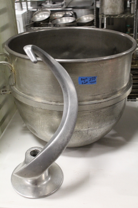 lot 250 image: Hobart Bowl and Hook