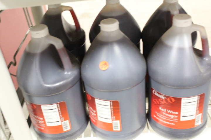 lot 279 image: Red Wine Vinegar