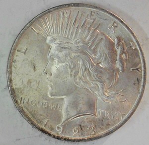 lot B2-JT45 image: 1- 1923 Peace Dollar 1$ Silver