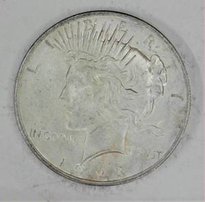 lot B2-JT51 image: 1- 1923 Peace Dollar 1$ Silver