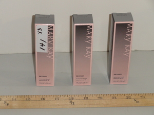 lot 141 image: Mary Kay Cosmetics #6