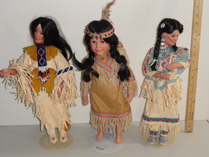 lot 197 image: J. Belle Dolls by Danbury Mint #1