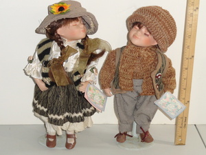 lot 202 image: Cathay Depot Collection Dolls