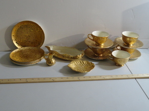 lot 220 image: Dishes Lot #2