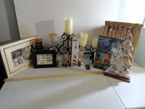 lot 232 image: Candle Pedestal  Pictures  Candles Lot