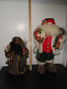 lot 281 image: Santa Clauses #2