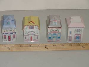 lot 105 image: RARE Lenox Spice Villages #1 - 1989 Limited Run