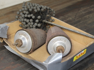 lot 333 image: Sunnen Chamfering Cones & Mandrel
