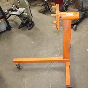 lot 335 image: Engine Stand