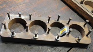 lot 343 image: Chevy Honing Torque Plate - make Perfect undistorted bores
