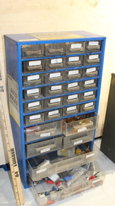 lot 382 image: Metal Case with Light Bulbs