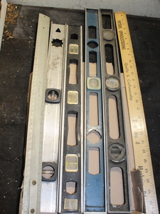 lot 385 image: Levels