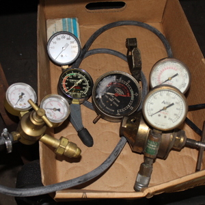 lot 398 image: Gauge Lot