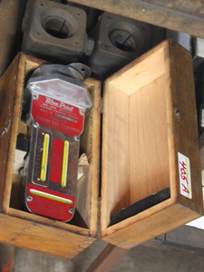 lot 405A image: Blue Point Magnetic Caster - Camber Gauge