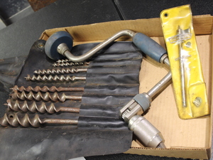 lot 419 image: Hand Auger Drill and Bits Lot
