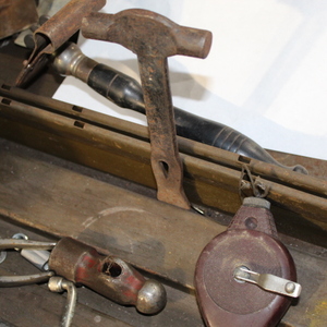 lot 433 image: Drawer Lots