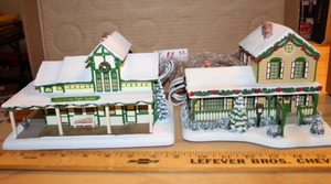 lot 11 image: Hawthorne Village (Thomas Kinkade) - John Deere Creek Village Collection #3