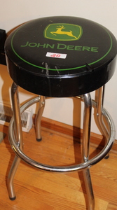 lot 20 image: John Deere Stool