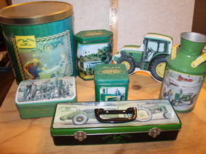 lot 23 image: John Deere Tin Items Lot #1