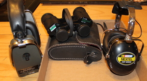 lot 34 image: Binoculars  Headphone Radios Lot