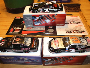lot 42 image: Dale Earnhardt Die Cast 124 Scale Cars - NIB