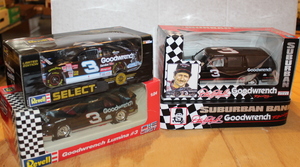 lot 44 image: Dale Earnhardt Die Cast 124 Scale - NIB